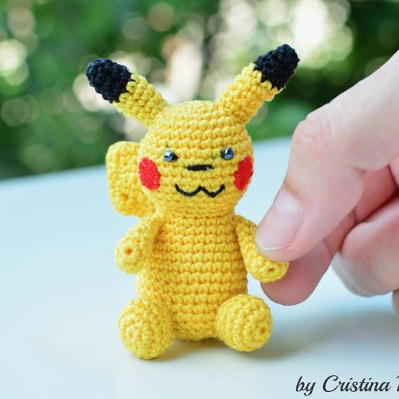 /pokemon mascota pikachu