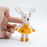 amigurumi bunny toy
